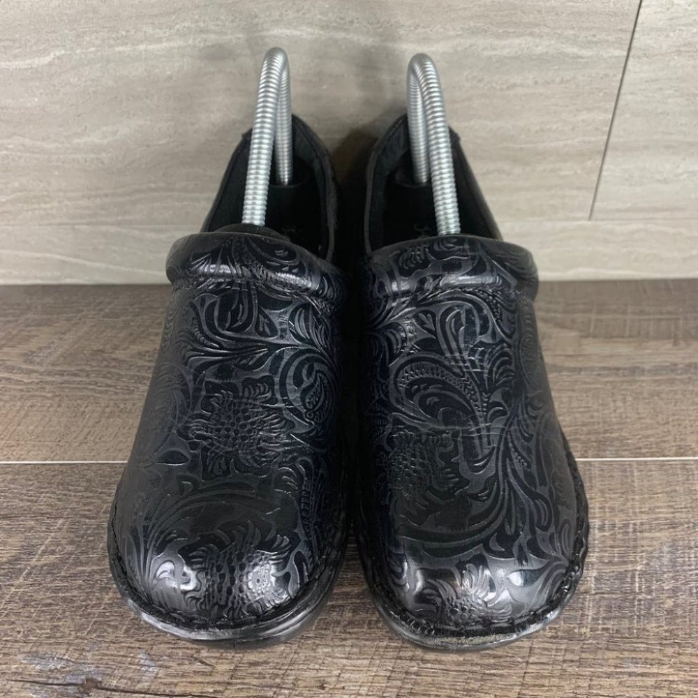 Women’s b.ø.c. Peggy Clogs - Picture 3 of 8